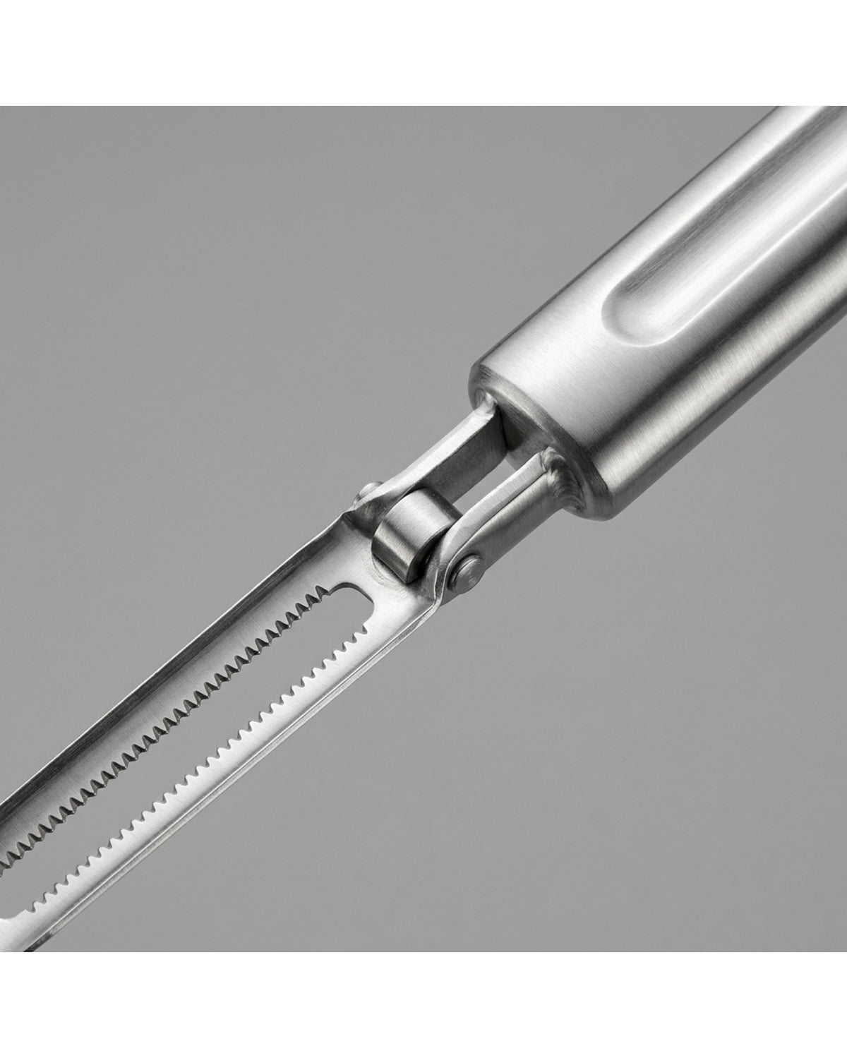 Pisko Serrated Stainless Steel Peeler 17 cm - Detail view
