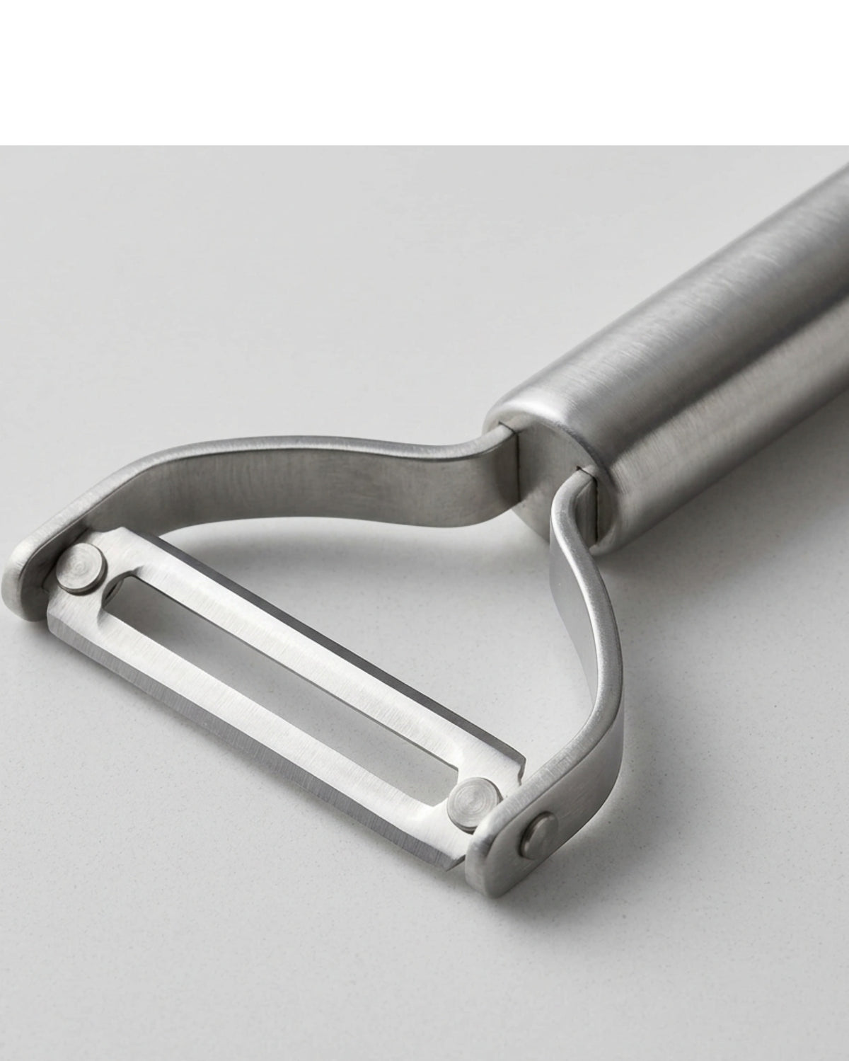 Pisko Straight Swivel Stainless Steel Peeler 18 cm - Detail view